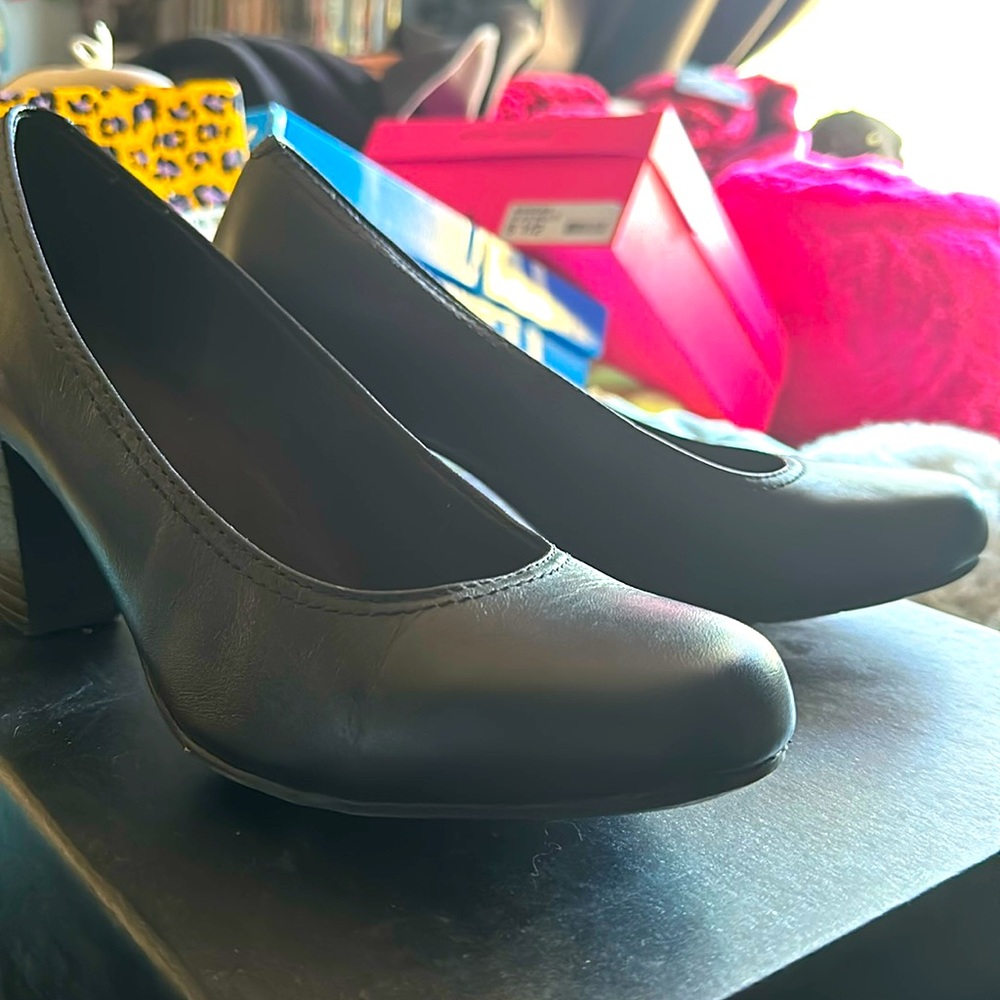 Clark’s bendabies heels